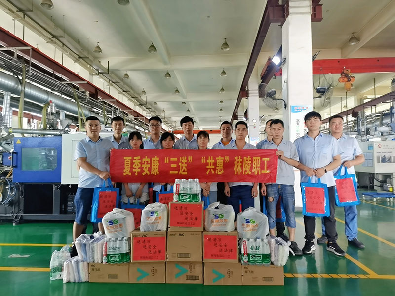 送清涼、送安全、送法律，秣陵街道總工會慰問奧聯(lián)電子一線職工